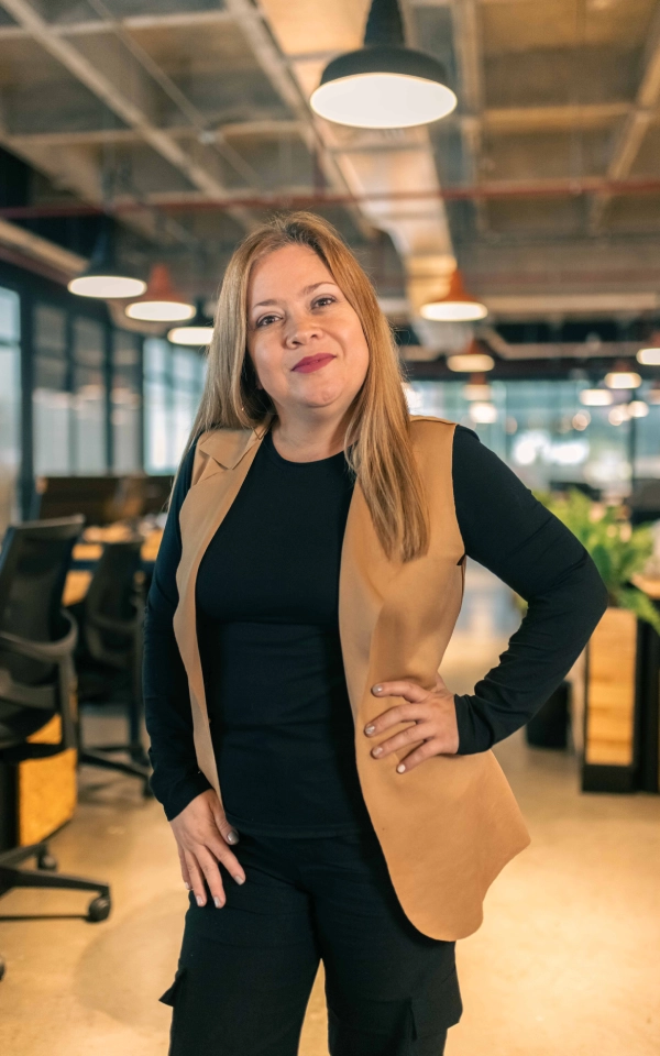 Jessenia Marín Serna (Consultora de atracción)